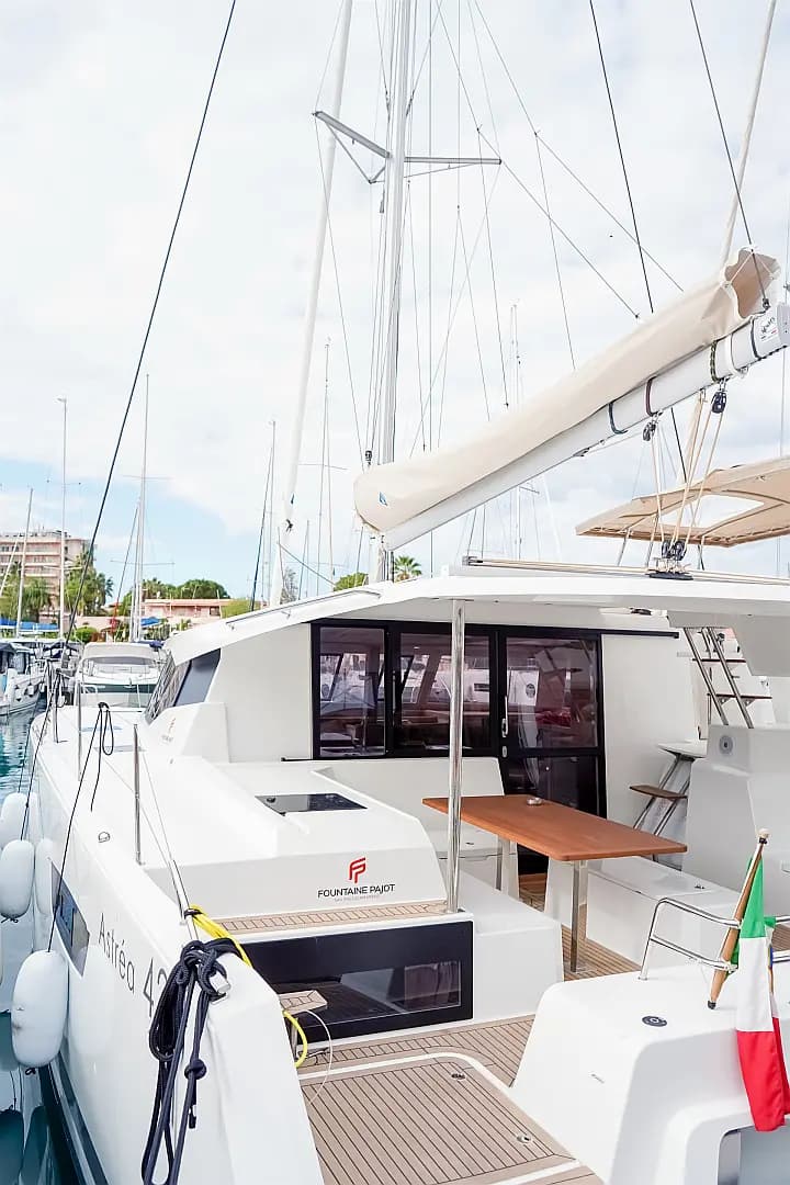 Astréa 42 in Sicily / Furnari / Marina Portorosa - Photo 4