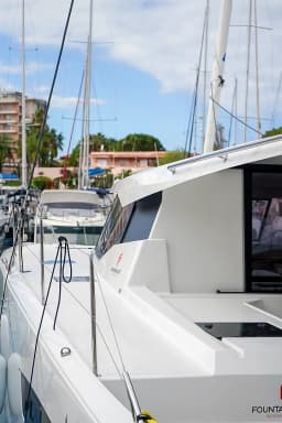 Astréa 42 in Sicily / Furnari / Marina Portorosa thumbnail 6