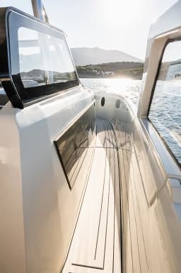 Yot 36 in Sicily / Capo d'Orlando Marina thumbnail 25