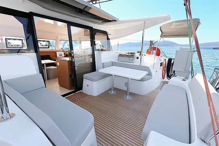 Excess 11 in Corsica / Ajaccio / Port Tino Rossi - Photo 4