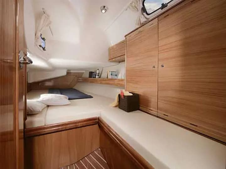 Bavaria 40 Cruiser in Mallorca / Palma de Mallorca / Marina Naviera Balear - Photo 5