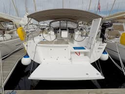 Dufour 460 Grand Large in Šibenik / D-Marin Marina Mandalina thumbnail 9