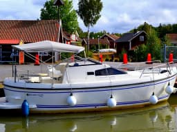 Delphia Nano in Motala Harbour thumbnail 6