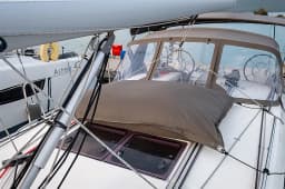 Sun Odyssey 410 in Lefkada / D-Marin Marina Lefkas thumbnail 15