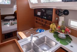 Sun Odyssey 410 in Lefkada / D-Marin Marina Lefkas thumbnail 27