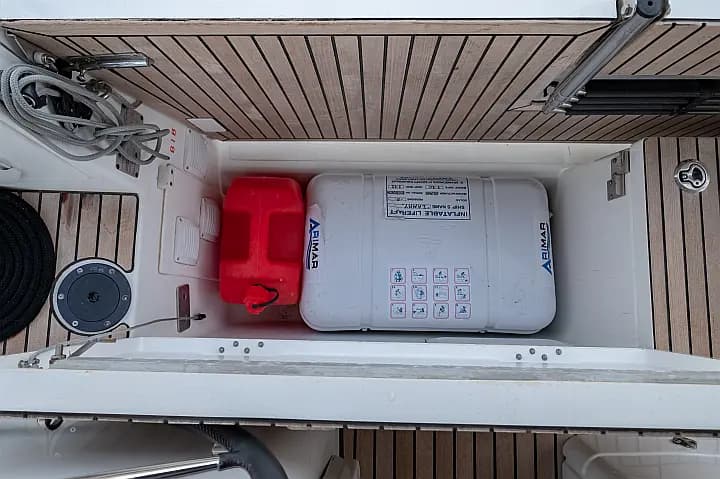 Sun Odyssey 410 in Lefkada / D-Marin Marina Lefkas - Photo 5