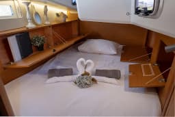 Sun Odyssey 410 in Lefkada / D-Marin Marina Lefkas thumbnail 57