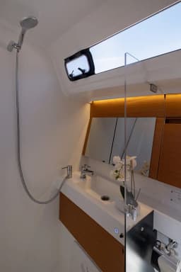 Sun Odyssey 410 in Lefkada / D-Marin Marina Lefkas thumbnail 60