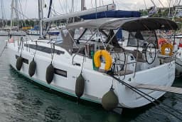 Sun Odyssey 410 in Lefkada / D-Marin Marina Lefkas thumbnail 7