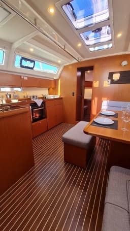 Bavaria 46 Cruiser in Sicily / Palermo / Marina Villa Igiea thumbnail 10