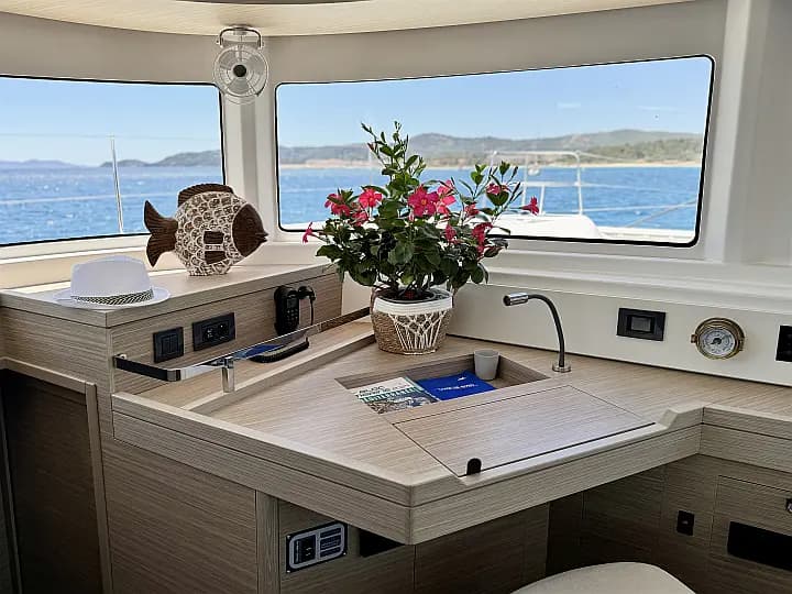 Lagoon 46 in Corsica / Ajaccio / Port Charles Ornano - Photo 5