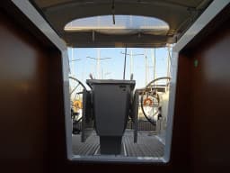 Oceanis 41.1 in Athens / Alimos Marina thumbnail 5