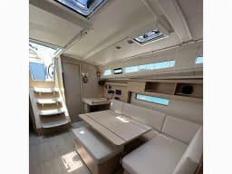 Oceanis 40.1 in Lefkada / D-Marin Marina Lefkas thumbnail 2