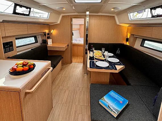Bavaria C42 in Marmaris / Albatros Marina - Photo 3