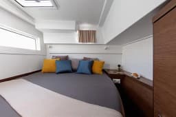 Lagoon 40 in Kaštel Gomilica / Marina Kaštela thumbnail 17