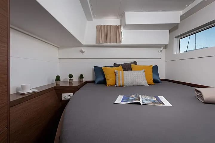 Lagoon 40 in Kaštel Gomilica / Marina Kaštela - Photo 4