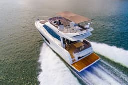 Prestige 460 in Castellammare di Stabia / Marina di Stabia thumbnail 10