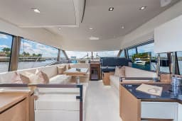 Prestige 460 in Castellammare di Stabia / Marina di Stabia thumbnail 4