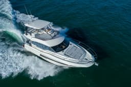 Prestige 460 in Castellammare di Stabia / Marina di Stabia thumbnail 5