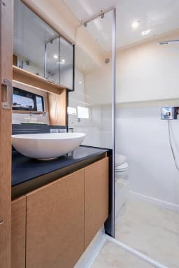 Prestige 460 in Castellammare di Stabia / Marina di Stabia thumbnail 7