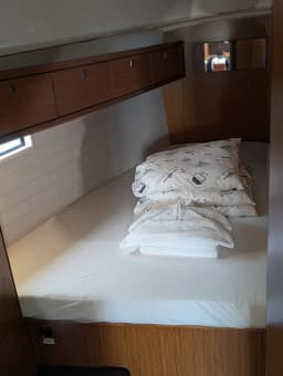 Bavaria Cruiser 34 in Rogoznica / Marina Frapa thumbnail 9