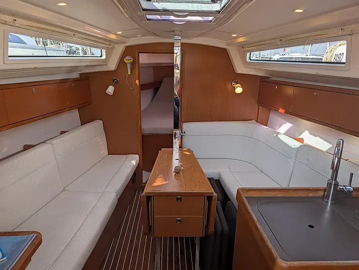 Bavaria Cruiser 34 in Rogoznica / Marina Frapa - Photo 3