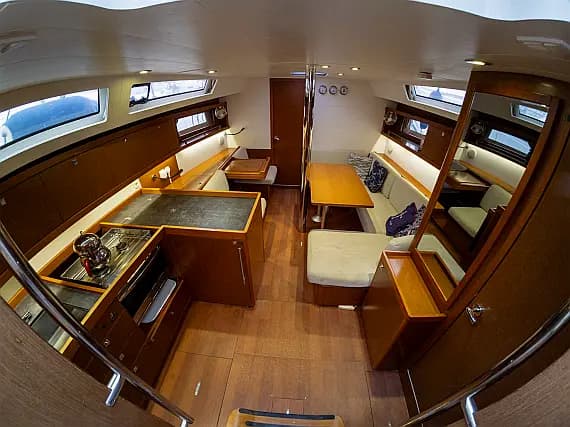 Oceanis 41 in Fethiye / Ece Marina - Photo 3
