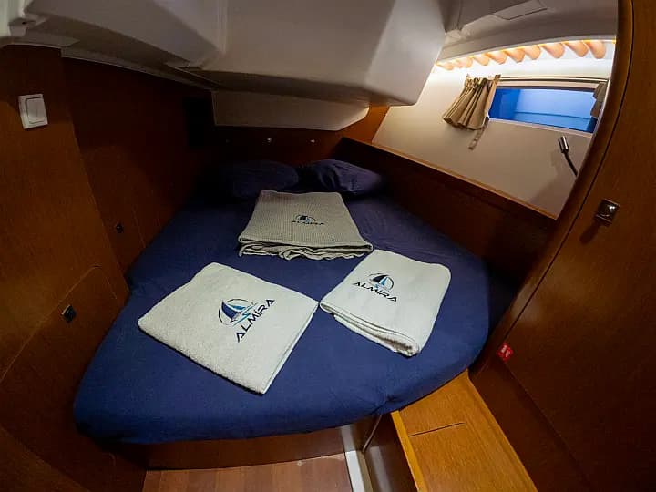 Oceanis 41 in Fethiye / Ece Marina - Photo 4
