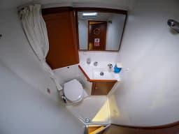 Oceanis 41 in Fethiye / Ece Marina thumbnail 9