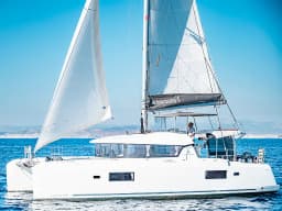 Lagoon 42 in Athens / Alimos Marina thumbnail 7