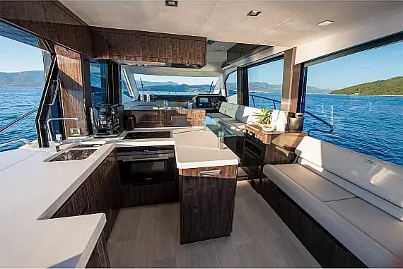 Galeon 500 Fly in Kaštel Gomilica / Marina Kaštela - Photo 3
