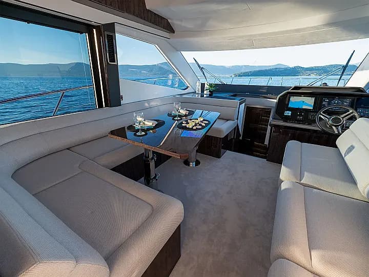 Galeon 500 Fly in Kaštel Gomilica / Marina Kaštela - Photo 4