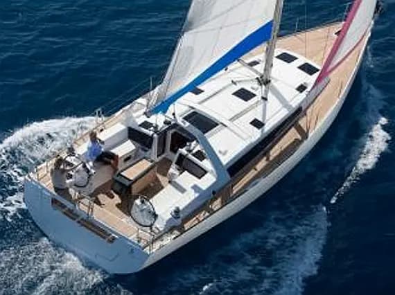 Oceanis 48 in Sardinia / Cannigione - image 1