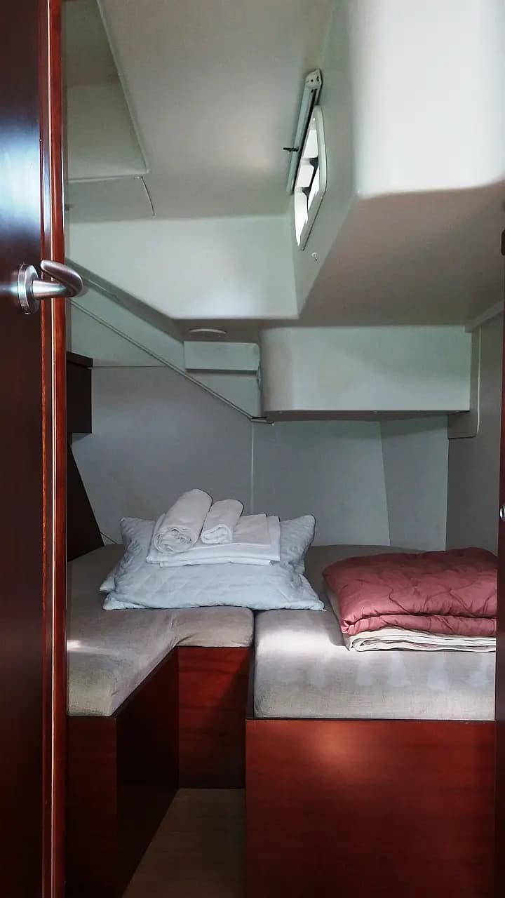 Hanse 540e in Salamina / Salamis Yachting Club - Photo 3