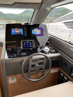 Ferretti 450 in Šibenik / D-Marin Marina Mandalina thumbnail 10