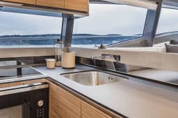 Ferretti 450 in Šibenik / D-Marin Marina Mandalina thumbnail 9