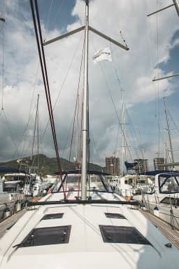 Oceanis 45 in Salerno / Marina d'Arechi thumbnail 4