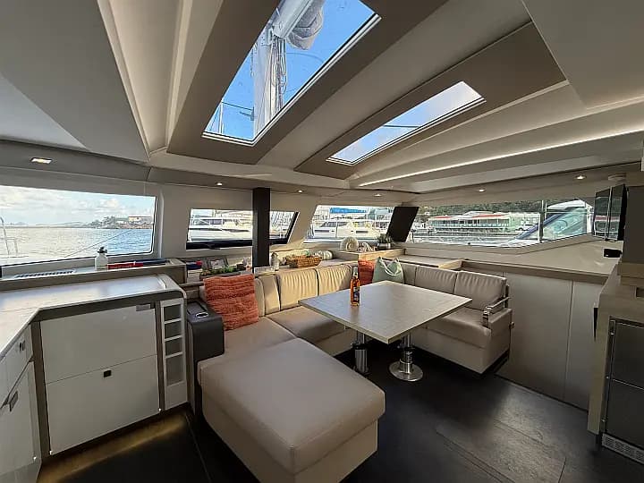 Elba 45 in Tortola / Road Town / Fort Burt Marina - Photo 4