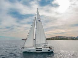 Hanse 460 in Sardinia / Cannigione thumbnail 8