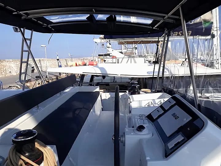 Lagoon 450 Fly in Athens / Alimos Marina - Photo 5
