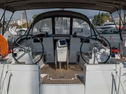 Sun Odyssey 449 in Athens / Alimos Marina thumbnail 11