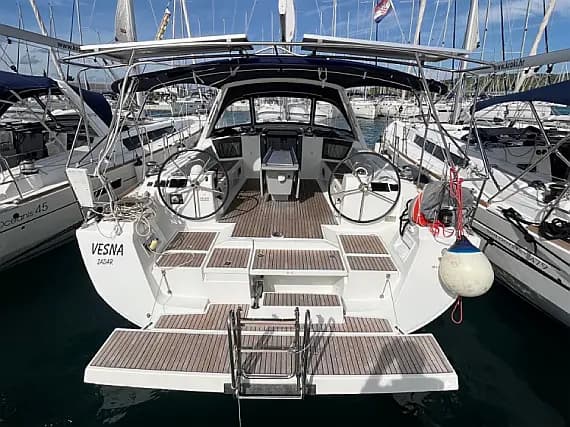 Oceanis 45 in Sukošan / D-Marin Dalmacija Marina - Photo 1