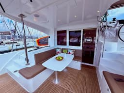 Lagoon 40 in Lefkada / Nydri / Hotel Armonia thumbnail 8