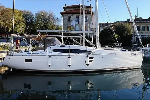Elan Impression 40 in Zadar / Marina Zadar - image 1