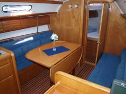 Bavaria 32 Cruiser in Primošten / Marina Kremik thumbnail 11