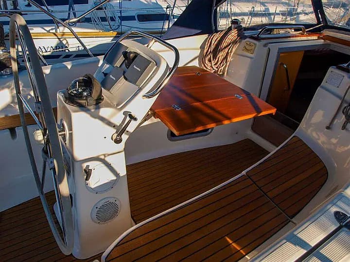 Bavaria 32 Cruiser in Primošten / Marina Kremik - Photo 5