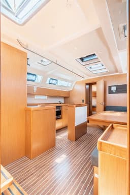 Bavaria 46 Cruiser in Rhodes New Marina thumbnail 15