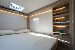 Lagoon 51 in Salerno thumbnail 12