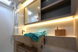 Lagoon 51 in Salerno thumbnail 13