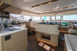 Lagoon 51 in Salerno thumbnail 22